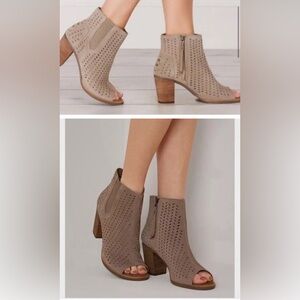 TOMS Desert Taupe Suede Majorca Heeled Peep toe Ankle Boot Women's size 8